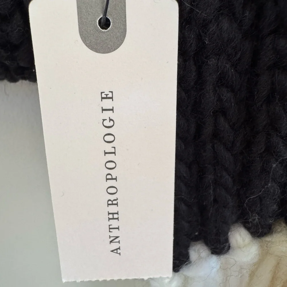 NWOT Anthropologie Chunky Knit‎ Scarf Black with Multicolor Fringe
